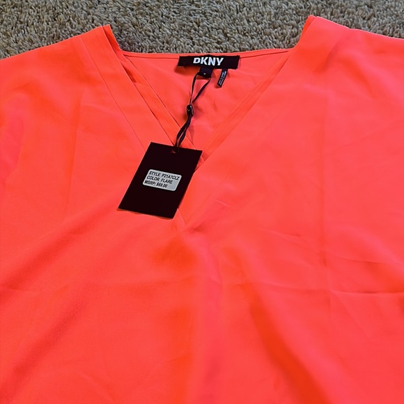 BRAND NEW NEON PINK/ORANGE DKNY TOP 👚 - Picture 2 of 9